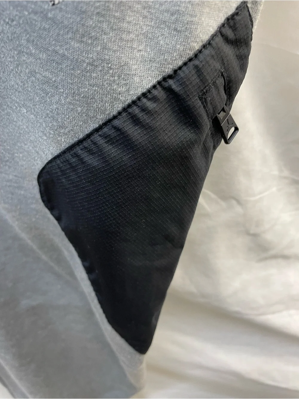 Jordan Men’s Grey & Black Hooded Jacket and Sweatpants Set sz xl